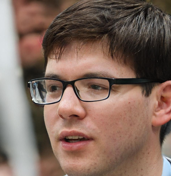 Житель города